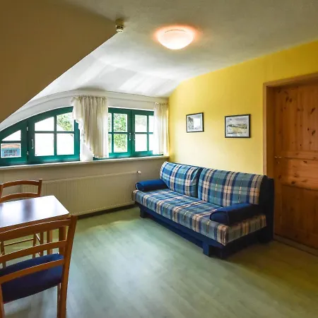 Appartement Lotti Nur 200 Meter Bis Zum Wasser Putbus