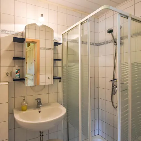 Lotti Nur 200 Meter Bis Zum Wasser Putbus