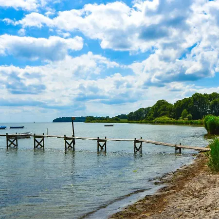 Lotti Nur 200 Meter Bis Zum Wasser *